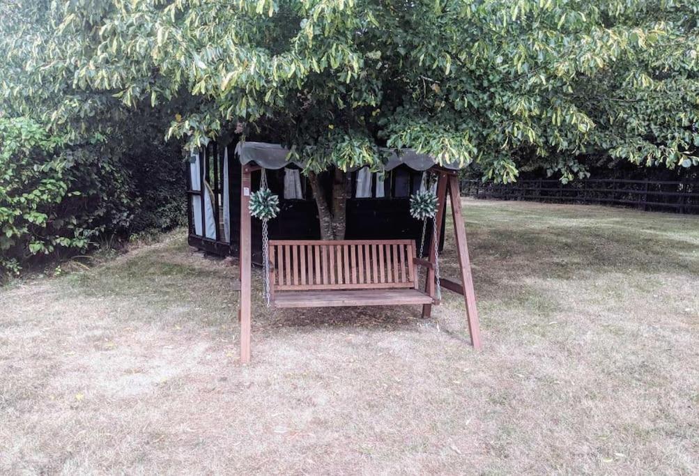 Stunning Barn Conversion Ideal For Large Families Bildeston 外观 照片