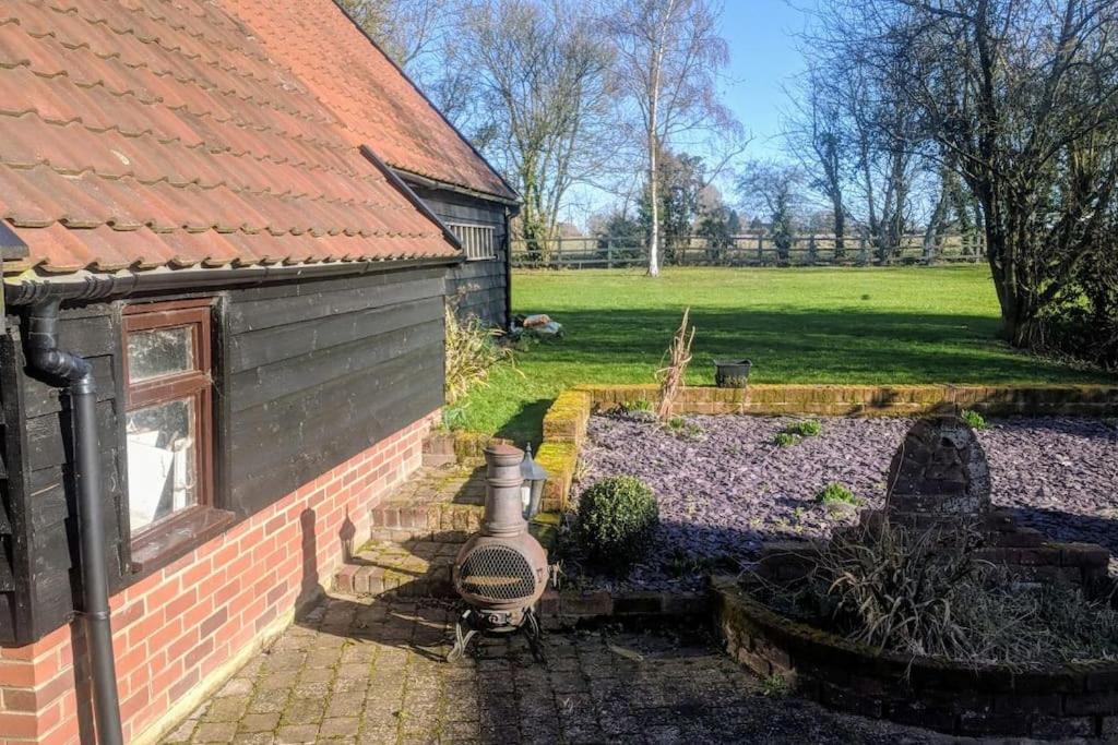 Stunning Barn Conversion Ideal For Large Families Bildeston 外观 照片