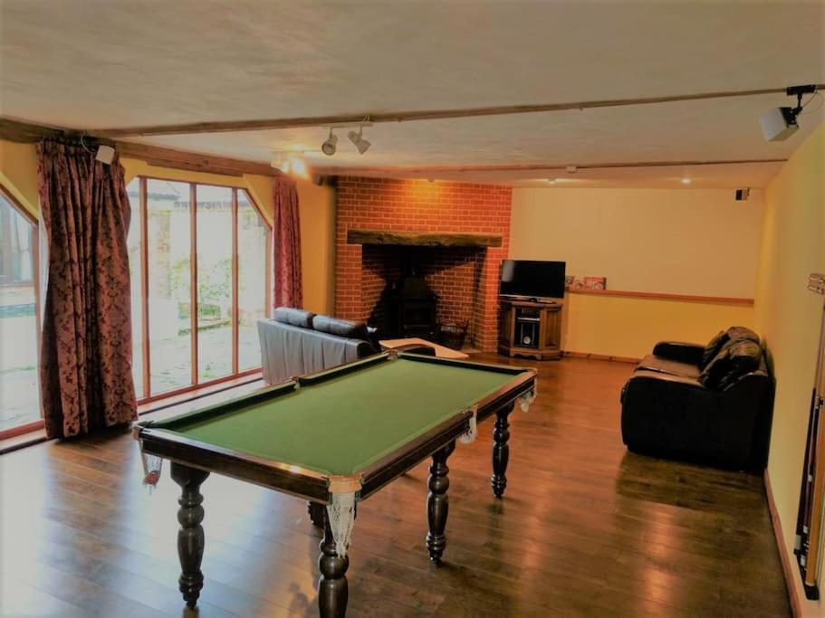 Stunning Barn Conversion Ideal For Large Families Bildeston 外观 照片