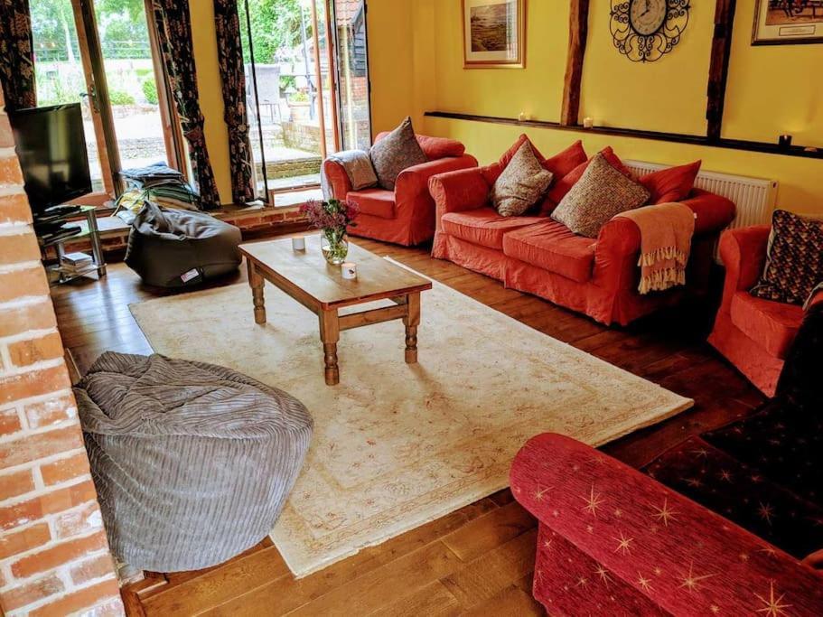 Stunning Barn Conversion Ideal For Large Families Bildeston 外观 照片