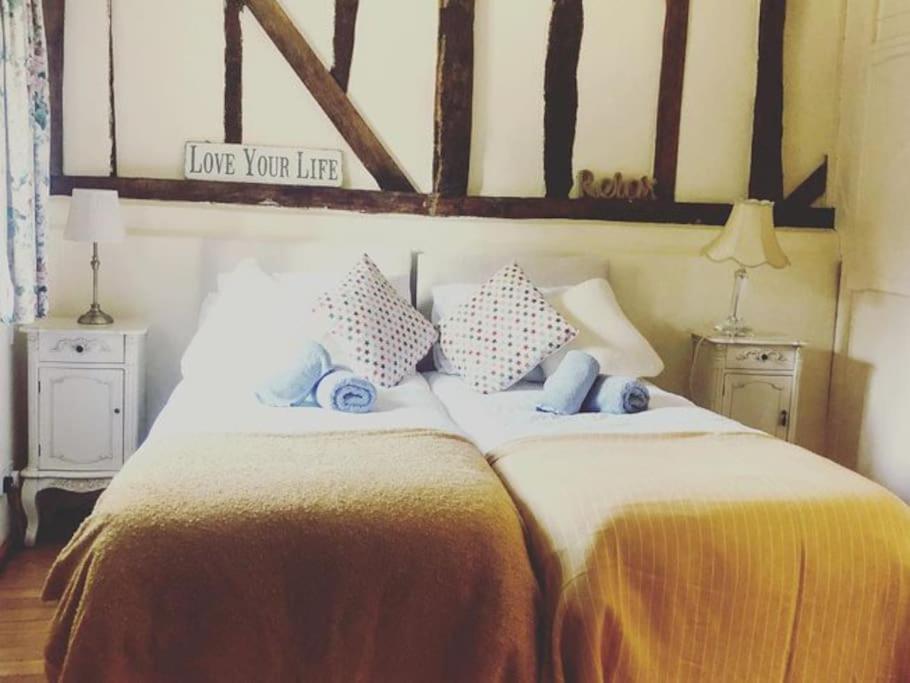Stunning Barn Conversion Ideal For Large Families Bildeston 外观 照片